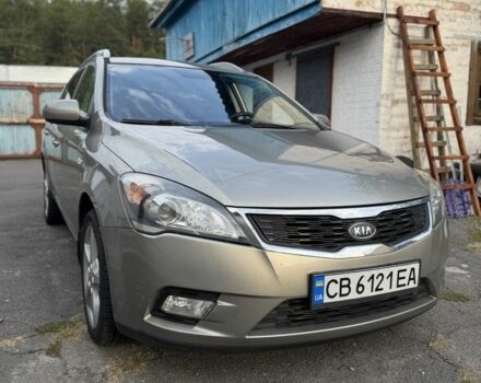 Серый Киа Сид, объемом двигателя 1.6 л и пробегом 245 тыс. км за 5489 $, фото 1 на Automoto.ua