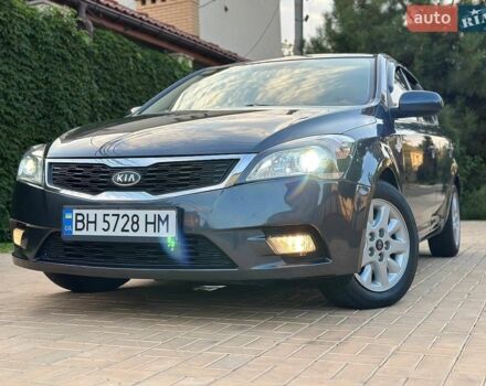 Сірий Кіа Сід, об'ємом двигуна 1.6 л та пробігом 118 тис. км за 8200 $, фото 1 на Automoto.ua