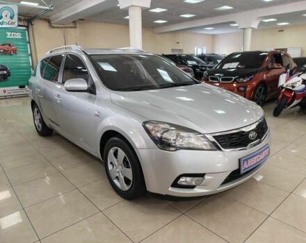Сірий Кіа Сід, об'ємом двигуна 1.4 л та пробігом 183 тис. км за 6700 $, фото 1 на Automoto.ua