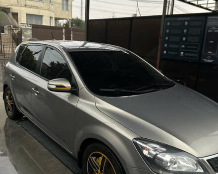 Серый Киа Сид, объемом двигателя 1.58 л и пробегом 240 тыс. км за 6850 $, фото 1 на Automoto.ua