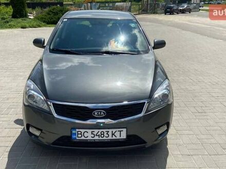 Киа Сид 2010 в Львове на Automoto.ua Серый Киа Сид, объемом двигателя 1.58 л и пробегом 204 тыс. км за 7000 $, фото 1 на Automoto.ua