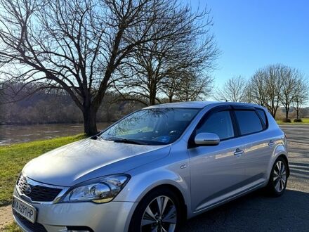 Серый Киа Сид, объемом двигателя 14 л и пробегом 81 тыс. км за 7000 $, фото 1 на Automoto.ua