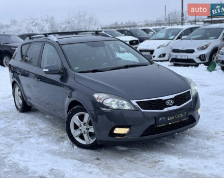 Серый Киа Сид, объемом двигателя 1.6 л и пробегом 220 тыс. км за 6000 $, фото 1 на Automoto.ua