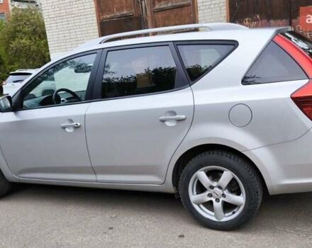 Серый Киа Сид, объемом двигателя 1.4 л и пробегом 204 тыс. км за 6299 $, фото 1 на Automoto.ua