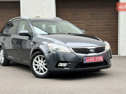Серый Киа Сид, объемом двигателя 1.6 л и пробегом 263 тыс. км за 6750 $, фото 1 на Automoto.ua