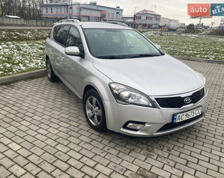 Сірий Кіа Сід, об'ємом двигуна 1.58 л та пробігом 284 тис. км за 5600 $, фото 1 на Automoto.ua