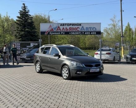 Серый Киа Сид, объемом двигателя 1.6 л и пробегом 234 тыс. км за 7000 $, фото 1 на Automoto.ua