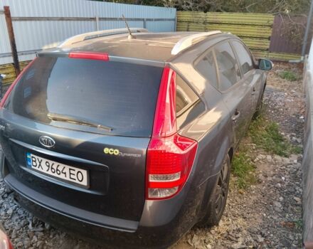 Сірий Кіа Сід, об'ємом двигуна 1.6 л та пробігом 269 тис. км за 3200 $, фото 1 на Automoto.ua