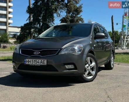 Серый Киа Сид, объемом двигателя 1.58 л и пробегом 280 тыс. км за 6200 $, фото 1 на Automoto.ua