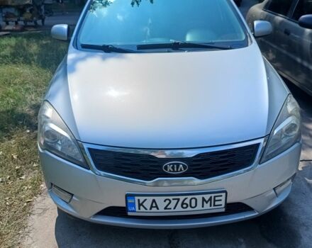 Серый Киа Сид, объемом двигателя 1.6 л и пробегом 250 тыс. км за 5320 $, фото 1 на Automoto.ua