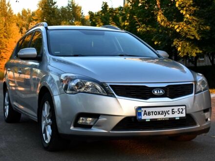 Киа Сид 2010 в Киеве на Automoto.ua Серый Киа Сид, объемом двигателя 1.6 л и пробегом 238 тыс. км за 6300 $, фото 1 на Automoto.ua