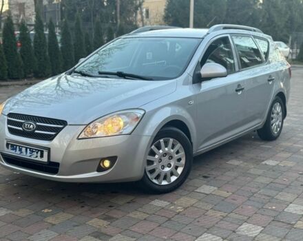 Серый Киа Сид, объемом двигателя 2 л и пробегом 297 тыс. км за 3750 $, фото 1 на Automoto.ua