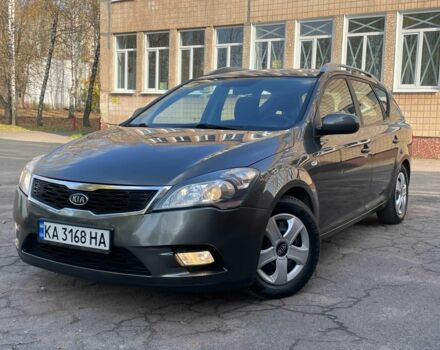 Серый Киа Сид, объемом двигателя 1.6 л и пробегом 239 тыс. км за 7200 $, фото 1 на Automoto.ua