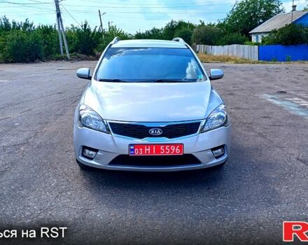 Серый Киа Сид, объемом двигателя 1.4 л и пробегом 205 тыс. км за 6200 $, фото 1 на Automoto.ua