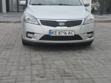 Серый Киа Сид, объемом двигателя 1.6 л и пробегом 213 тыс. км за 6500 $, фото 1 на Automoto.ua