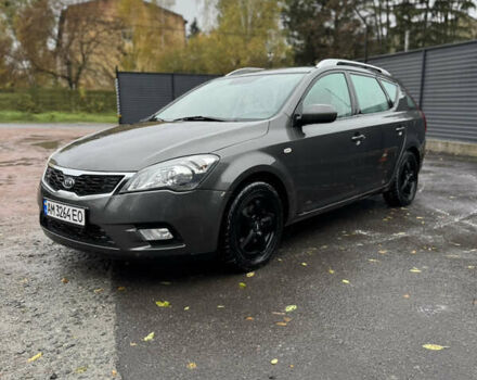 Серый Киа Сид, объемом двигателя 1.6 л и пробегом 272 тыс. км за 5700 $, фото 1 на Automoto.ua