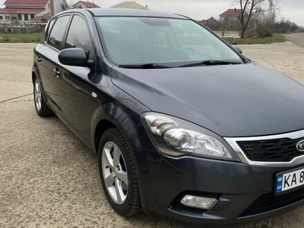 Серый Киа Сид, объемом двигателя 1.6 л и пробегом 300 тыс. км за 6700 $, фото 1 на Automoto.ua