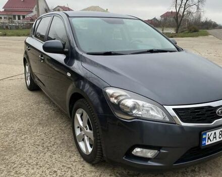 Серый Киа Сид, объемом двигателя 1.6 л и пробегом 300 тыс. км за 6700 $, фото 1 на Automoto.ua