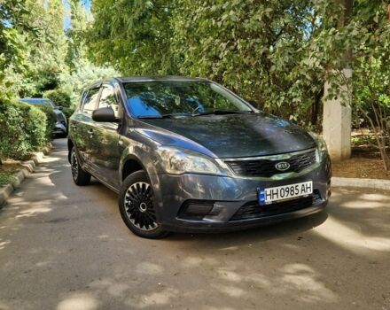 Сірий Кіа Сід, об'ємом двигуна 1.4 л та пробігом 280 тис. км за 4800 $, фото 1 на Automoto.ua
