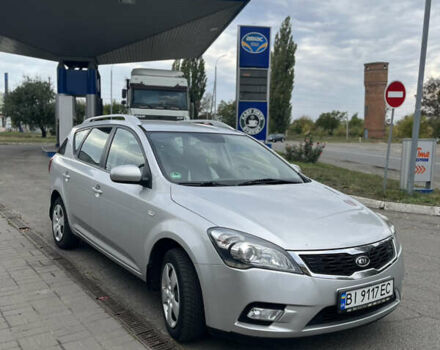 Серый Киа Сид, объемом двигателя 1.4 л и пробегом 220 тыс. км за 7000 $, фото 1 на Automoto.ua