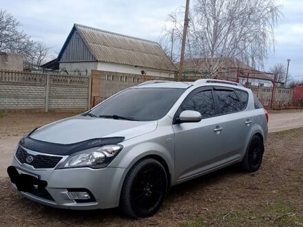 Серый Киа Сид, объемом двигателя 1.6 л и пробегом 238 тыс. км за 7500 $, фото 1 на Automoto.ua