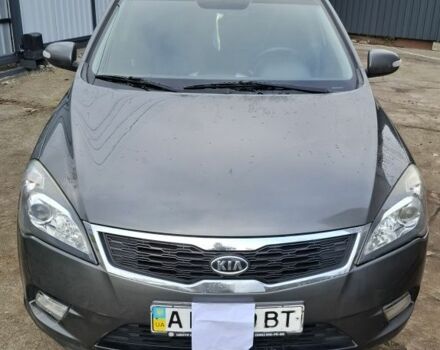 Серый Киа Сид, объемом двигателя 1.6 л и пробегом 245 тыс. км за 5200 $, фото 1 на Automoto.ua