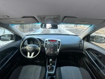 Сірий Кіа Сід, об'ємом двигуна 1.6 л та пробігом 230 тис. км за 6600 $, фото 1 на Automoto.ua