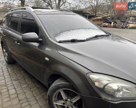 Сірий Кіа Сід, об'ємом двигуна 1.58 л та пробігом 300 тис. км за 6000 $, фото 1 на Automoto.ua