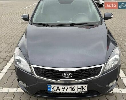 Серый Киа Сид, объемом двигателя 1.59 л и пробегом 253 тыс. км за 7000 $, фото 1 на Automoto.ua