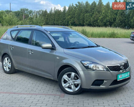 Серый Киа Сид, объемом двигателя 1.4 л и пробегом 213 тыс. км за 5000 $, фото 1 на Automoto.ua