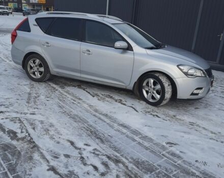 Серый Киа Сид, объемом двигателя 1 л и пробегом 183 тыс. км за 6450 $, фото 1 на Automoto.ua