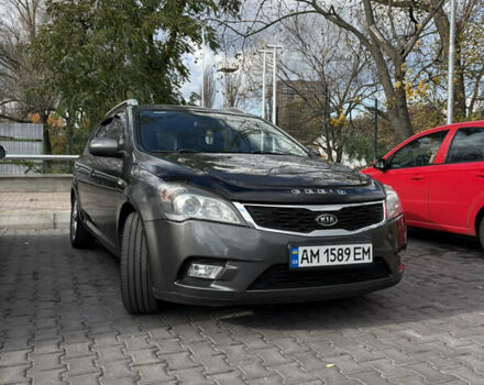 Кіа Сід 2011 у Києві на Automoto.ua Сірий Кіа Сід, об'ємом двигуна 1.58 л та пробігом 205 тис. км за 6500 $, фото 1 на Automoto.ua