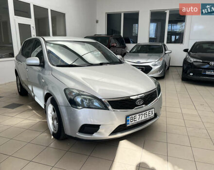 Серый Киа Сид, объемом двигателя 1.4 л и пробегом 148 тыс. км за 5800 $, фото 1 на Automoto.ua