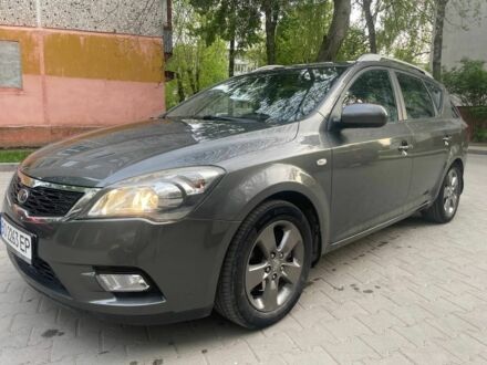 Киа Сид 2011 в Тернополе на Automoto.ua Серый Киа Сид, объемом двигателя 1.6 л и пробегом 260 тыс. км за 7200 $, фото 1 на Automoto.ua