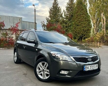 Серый Киа Сид, объемом двигателя 1.6 л и пробегом 235 тыс. км за 6700 $, фото 1 на Automoto.ua