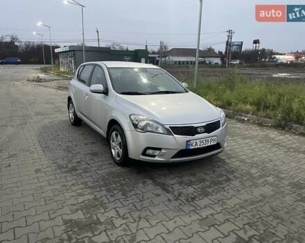 Серый Киа Сид, объемом двигателя 1.58 л и пробегом 238 тыс. км за 6100 $, фото 1 на Automoto.ua