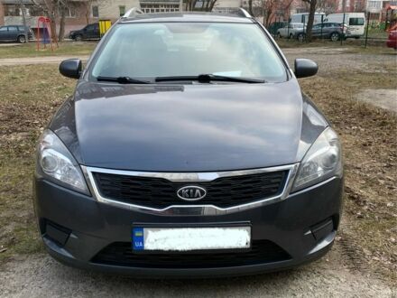 Серый Киа Сид, объемом двигателя 1.4 л и пробегом 260 тыс. км за 6700 $, фото 1 на Automoto.ua