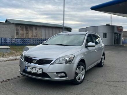 Киа Сид 2011 в Полтаве на Automoto.ua Серый Киа Сид, объемом двигателя 1.4 л и пробегом 220 тыс. км за 6999 $, фото 1 на Automoto.ua