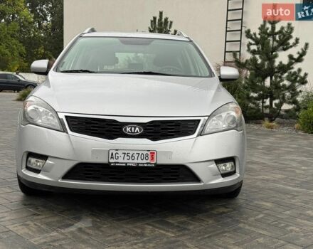Серый Киа Сид, объемом двигателя 1.6 л и пробегом 237 тыс. км за 6250 $, фото 1 на Automoto.ua