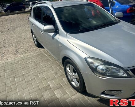 Сірий Кіа Сід, об'ємом двигуна 1.4 л та пробігом 200 тис. км за 7500 $, фото 1 на Automoto.ua