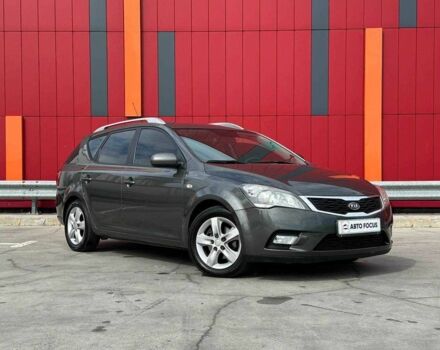Серый Киа Сид, объемом двигателя 0 л и пробегом 241 тыс. км за 7490 $, фото 1 на Automoto.ua