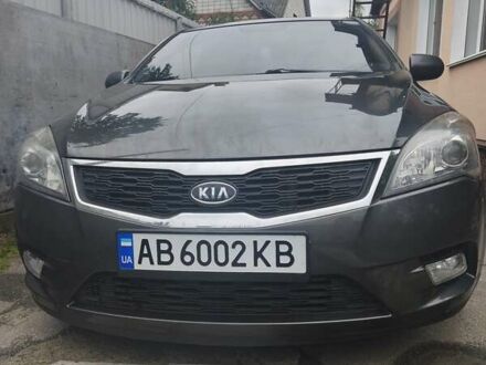 Серый Киа Сид, объемом двигателя 1.6 л и пробегом 197 тыс. км за 6250 $, фото 1 на Automoto.ua