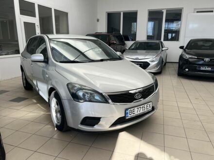Кіа Сід 2011 у Миколаєві на Automoto.ua Сірий Кіа Сід, об'ємом двигуна 1.4 л та пробігом 148 тис. км за 5600 $, фото 1 на Automoto.ua