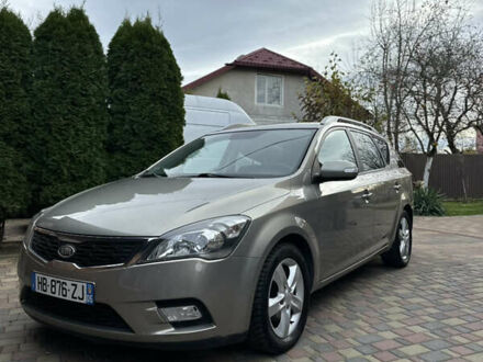 Кіа Сід 2011 у Калуше на Automoto.ua Сірий Кіа Сід, об'ємом двигуна 1.6 л та пробігом 225 тис. км за 6200 $, фото 1 на Automoto.ua