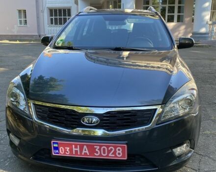 Серый Киа Сид, объемом двигателя 1.4 л и пробегом 181 тыс. км за 6500 $, фото 1 на Automoto.ua