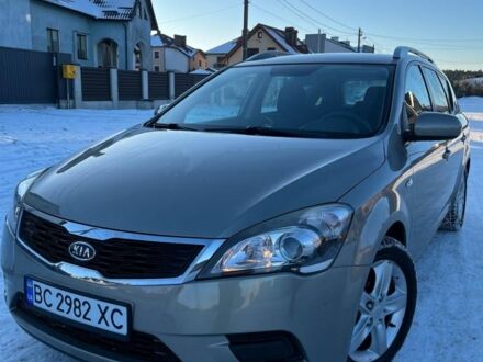 Серый Киа Сид, объемом двигателя 1.4 л и пробегом 214 тыс. км за 6700 $, фото 1 на Automoto.ua