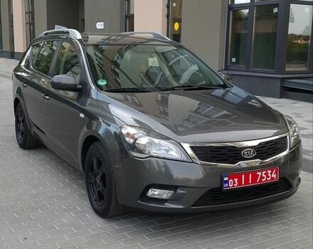 Серый Киа Сид, объемом двигателя 1.59 л и пробегом 226 тыс. км за 6550 $, фото 1 на Automoto.ua