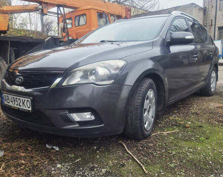 Серый Киа Сид, объемом двигателя 1.6 л и пробегом 223 тыс. км за 7400 $, фото 1 на Automoto.ua