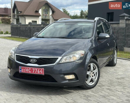 Серый Киа Сид, объемом двигателя 1.6 л и пробегом 246 тыс. км за 6696 $, фото 1 на Automoto.ua