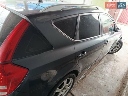 Серый Киа Сид, объемом двигателя 1.6 л и пробегом 275 тыс. км за 7000 $, фото 1 на Automoto.ua